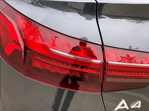 Used 2023 Audi A4 2.0T Premium w/ Convenience Package image 27