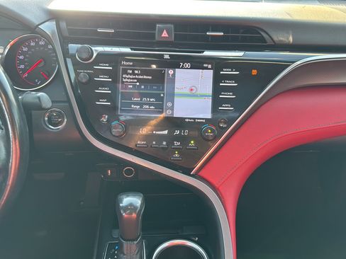 Used 2018 Toyota Camry XSE w/ Driver Assist Package FWD image 15