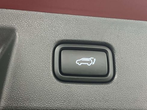 Used 2025 Hyundai Tucson SEL FWD image 26