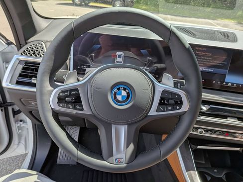 New 2026 BMW X5 xDrive50e AWD/4WD image 10