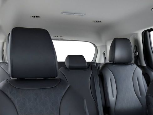 New 2026 Kia Carnival EX FWD image 27