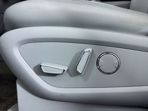 Used 2022 Lincoln Nautilus Reserve AWD/4WD image 18