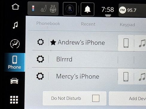 Used 2024 Chrysler Voyager LX image 30