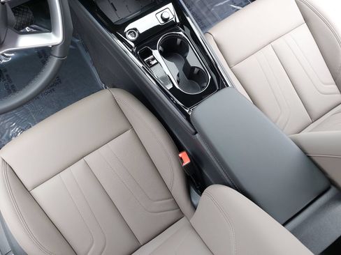 New 2026 Audi Q3 quattro 2.0T AWD/4WD image 28