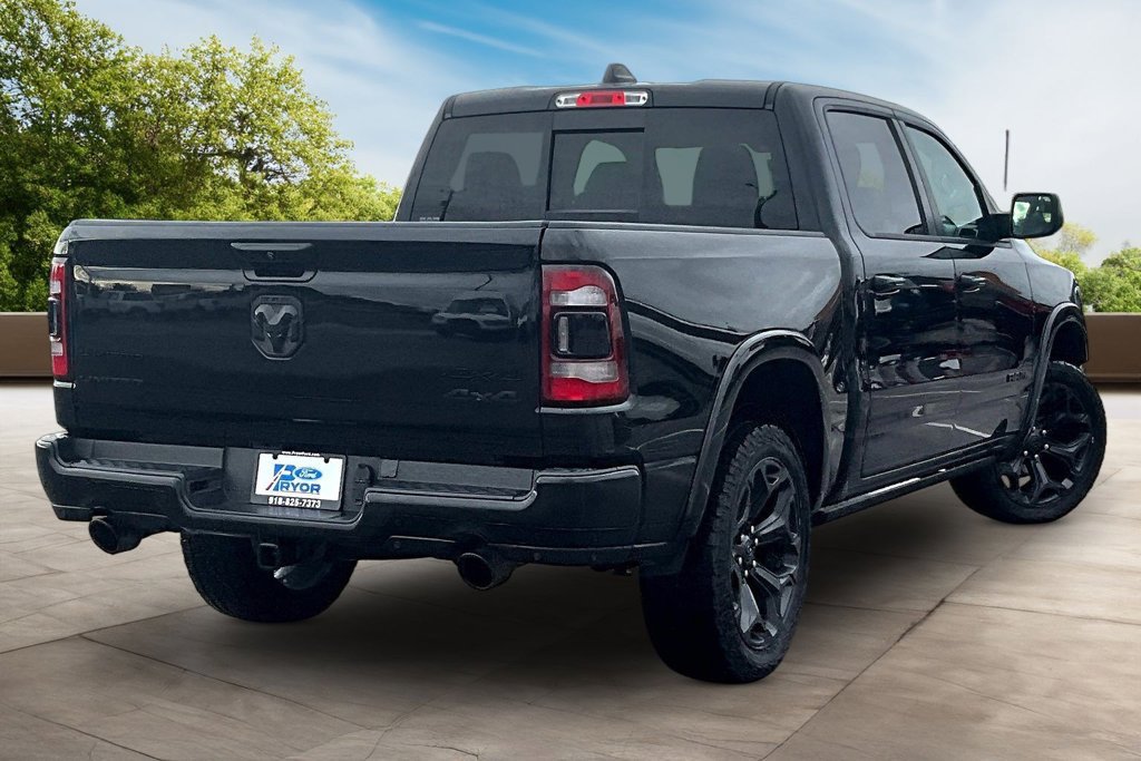 Used 2020 RAM 1500 Limited w/ Black Appearance Package AWD/4WD image 2