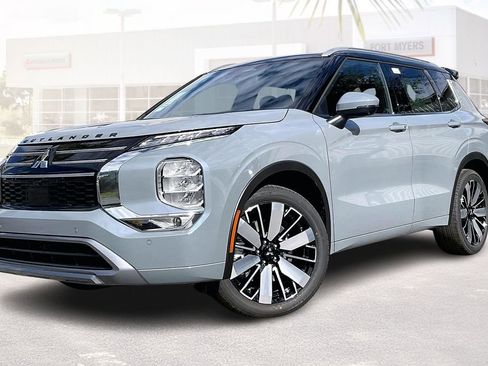 New 2026 Mitsubishi Outlander SEL FWD image 2