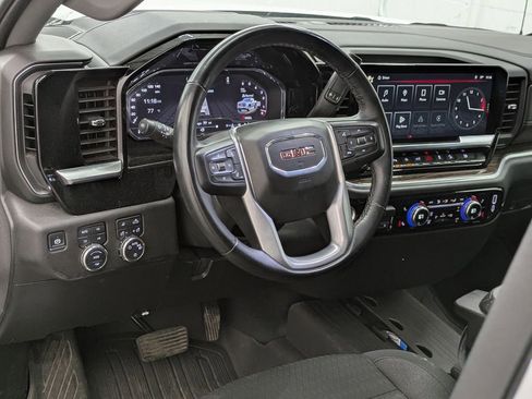 Used 2024 GMC Sierra 1500 SLE w/ Preferred Package AWD/4WD image 6