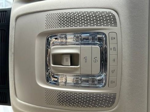 Used 2023 Mercedes-Benz GLE 350 4MATIC image 90