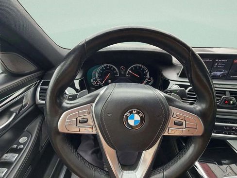Used 2018 BMW 740i image 52