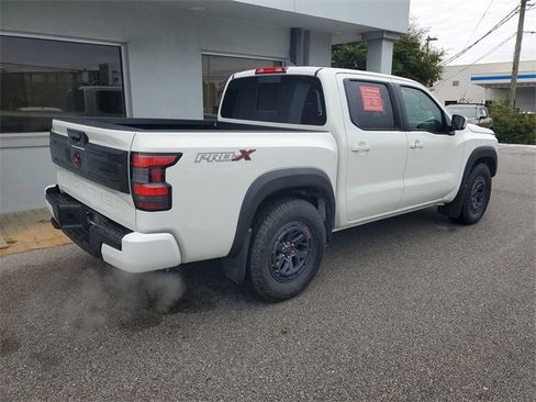 Used 2025 Nissan Frontier Pro-X image 8