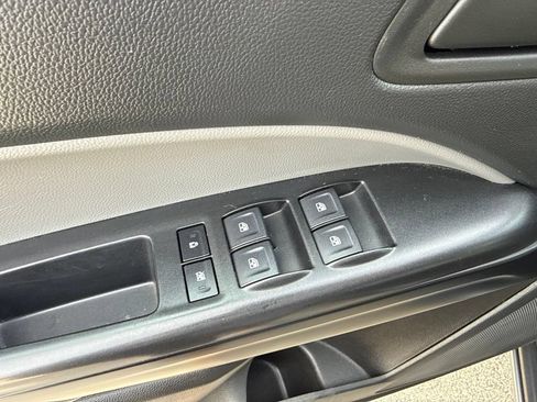 Used 2022 Chevrolet Colorado W/T w/ WT Convenience Package RWD image 15