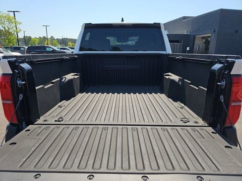 Used 2024 Toyota Tacoma SR image 15