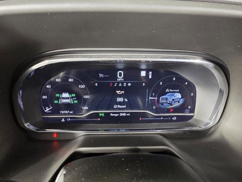 Used 2022 GMC Yukon XL SLT w/ SLT Luxury Package image 14