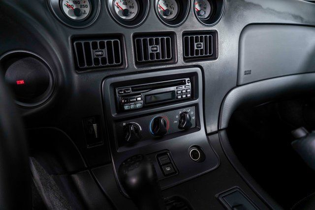 Used 1996 Dodge Viper GTS RWD image 22
