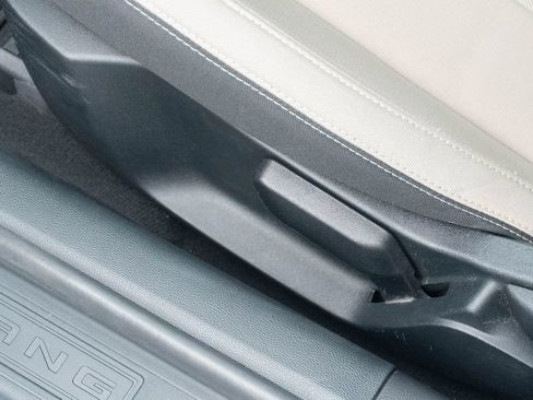 Used 2022 Ford Mustang Coupe RWD image 15