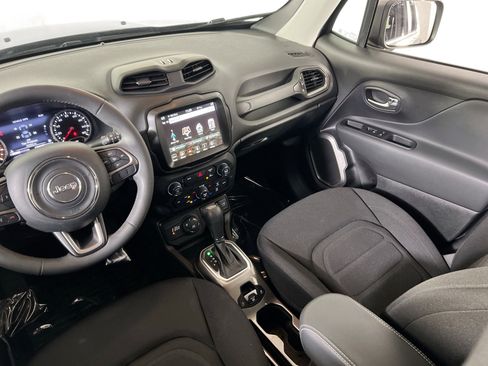 Used 2022 Jeep Renegade Latitude image 22