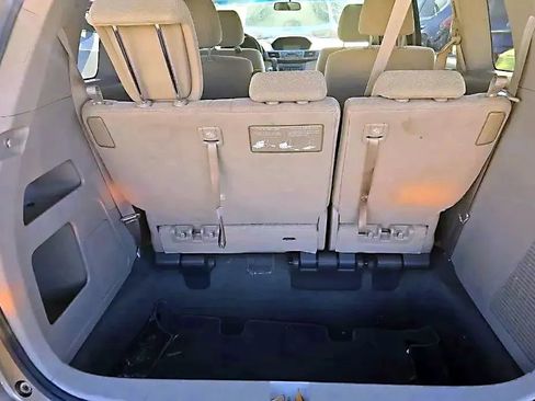 Used 2011 Honda Odyssey LX image 11