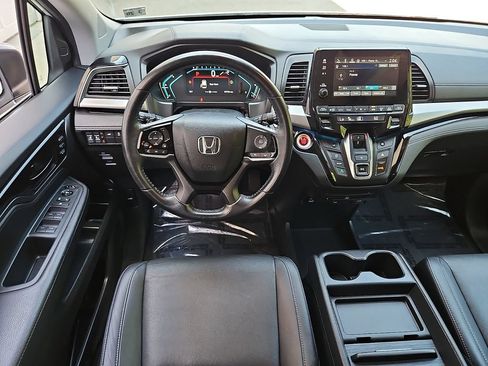 Used 2021 Honda Odyssey Touring image 12
