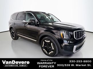 Used 2023 Kia Telluride S video 1