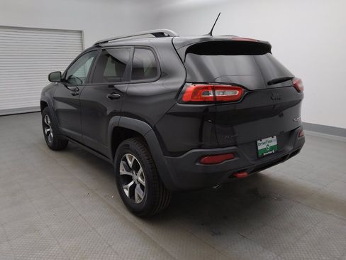 Used 2015 Jeep Cherokee Trailhawk w/ Cold Weather Group AWD/4WD image 5