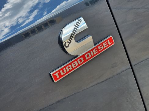 New 2026 RAM 2500 Laramie w/ Sport Appearance Package AWD/4WD image 8
