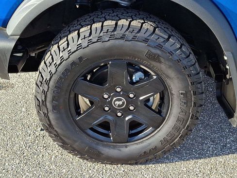 Used 2024 Ford Bronco Black Diamond image 8