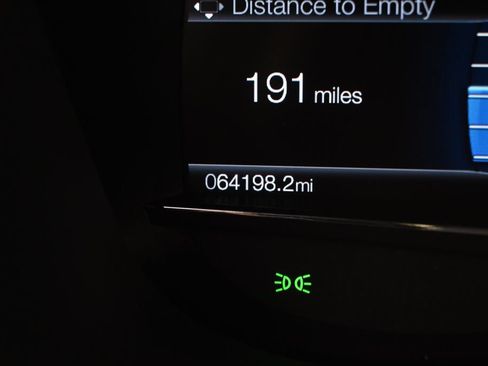 Used 2019 Ford Explorer Limited w/ Ford Safe & Smart Package AWD/4WD image 28