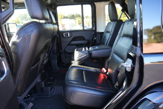 Used 2021 Jeep Wrangler Unlimited Sahara AWD/4WD image 14