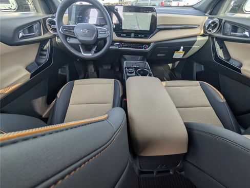 New 2026 Chevrolet Equinox ACTIV w/ LPO, Floor Liner Package FWD image 31