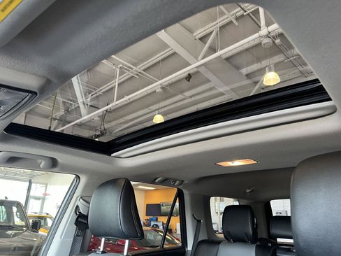 Used 2019 Toyota 4Runner SR5 Premium AWD/4WD image 15