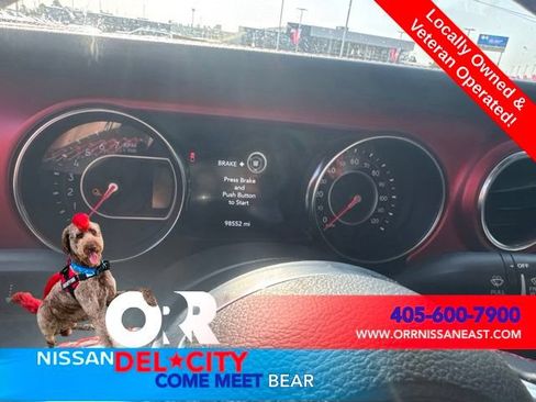 Used 2022 Jeep Gladiator Rubicon w/ LED Lighting Group AWD/4WD image 4