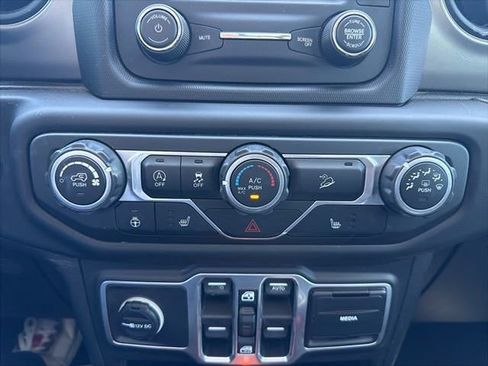 Used 2018 Jeep Wrangler Unlimited Sport S AWD/4WD image 14