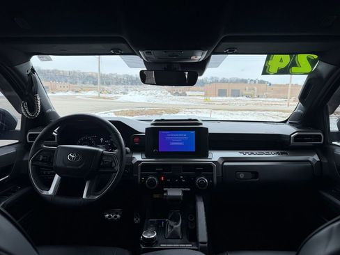 Used 2024 Toyota Tacoma TRD Sport w/ TRD Sport Upgrade Package image 26