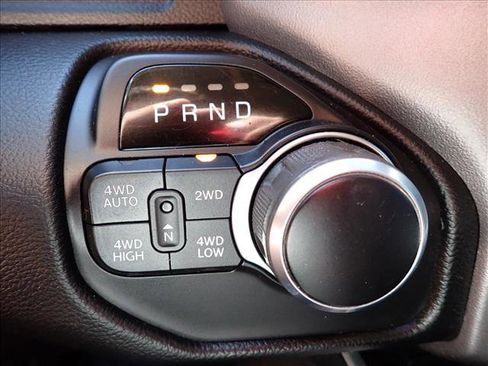 Used 2019 RAM 1500 Big Horn AWD/4WD image 18
