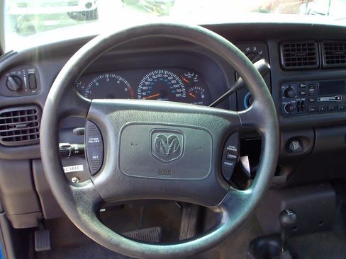 Used 2000 Dodge Ram 2500 Truck 4x4 Quad Cab image 9