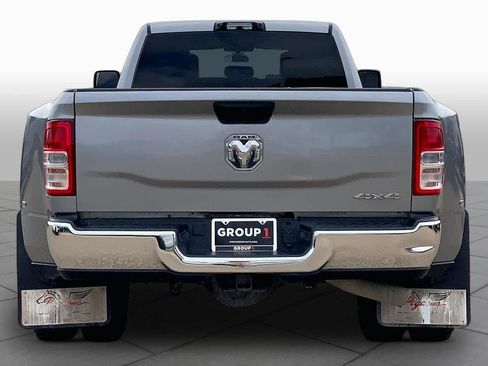 Used 2023 RAM 3500 Tradesman w/ Chrome Appearance Group AWD/4WD image 5
