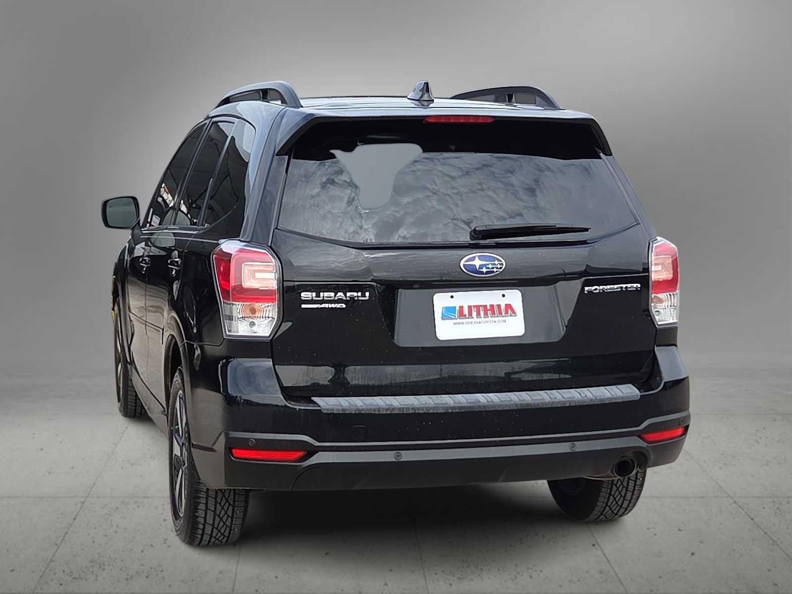 Used 2018 Subaru Forester 2.5i Limited AWD/4WD image 7
