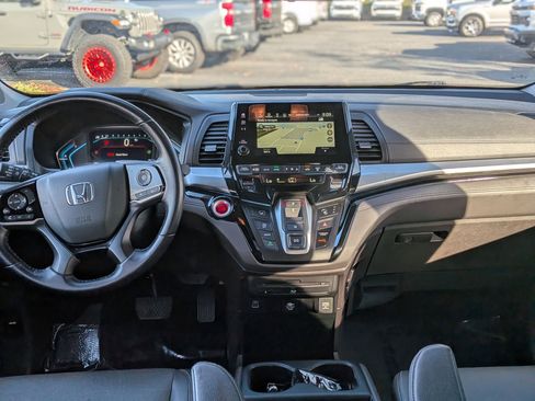 Used 2024 Honda Odyssey Touring image 19