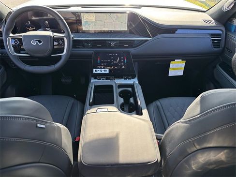 New 2026 INFINITI QX80 Autograph w/ Premium Cargo Package image 15