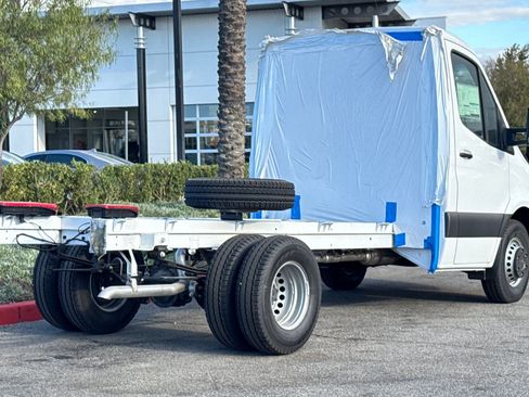 New 2024 Mercedes-Benz Sprinter 4500 image 6