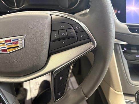 Certified 2023 Cadillac XT5 Premium Luxury w/ LPO, Floor Liner Package image 13