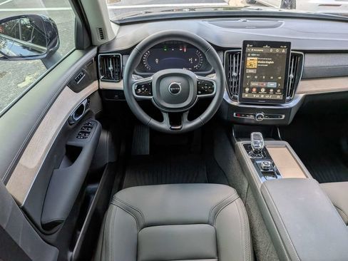 Certified 2026 Volvo XC90 B6 Plus w/ Protection Package Premier AWD/4WD image 22