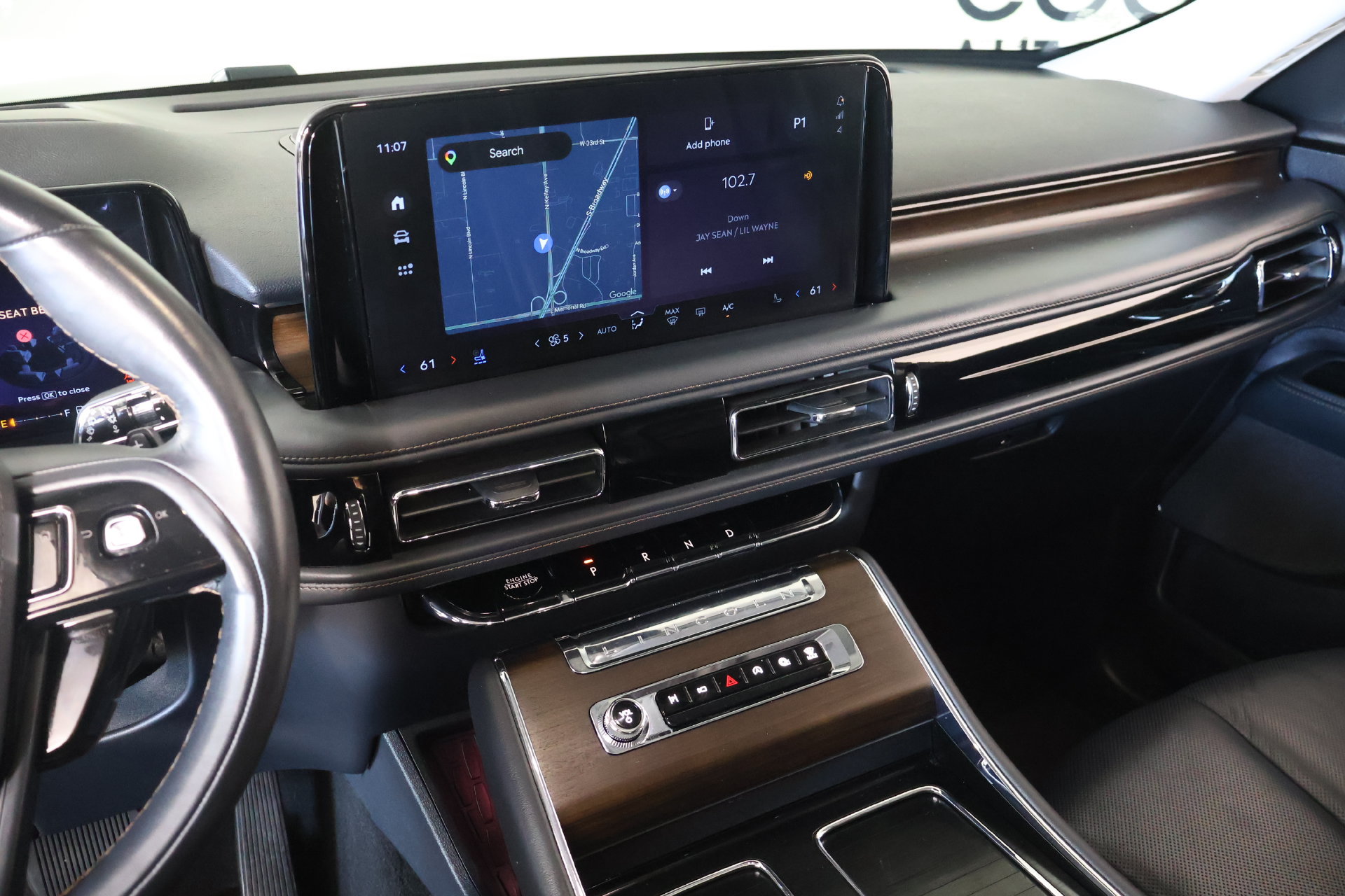 Used 2025 Lincoln Aviator Reserve w/ Jet Appearance Package AWD/4WD image 5