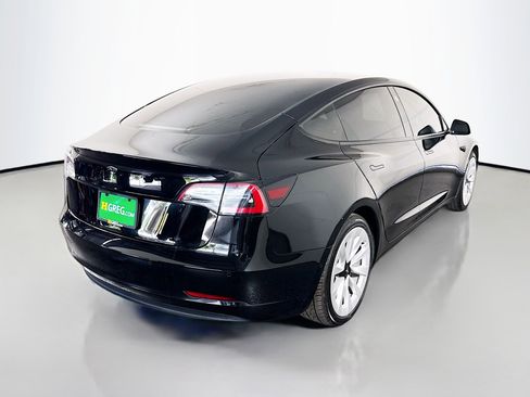 Used 2022 Tesla Model 3 image 10