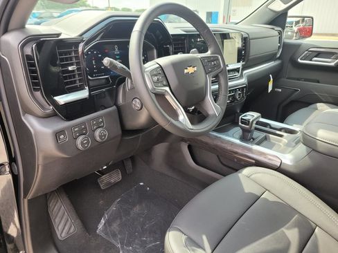New 2026 Chevrolet Silverado 1500 LTZ w/ LTZ Premium Texas Edition AWD/4WD image 11