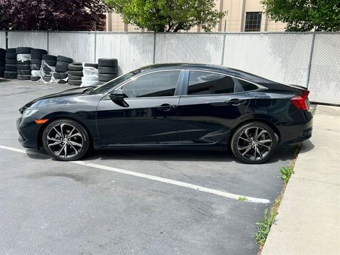 Used 2020 Honda Civic Sport image 3