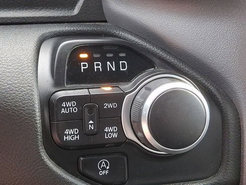 Used 2022 RAM 1500 Big Horn AWD/4WD image 14