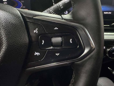 Used 2024 Chevrolet Trax LT w/ Driver Confidence Package FWD image 28