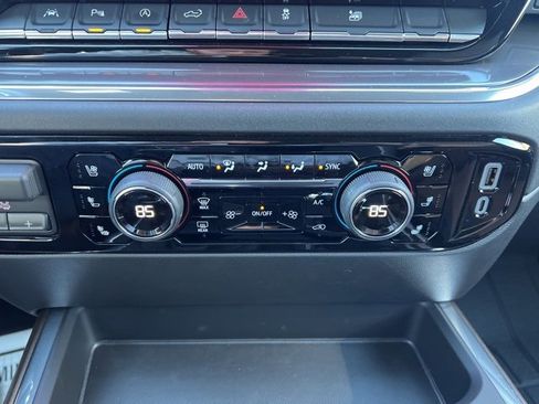 Used 2024 Chevrolet Silverado 1500 High Country w/ Technology Package image 22