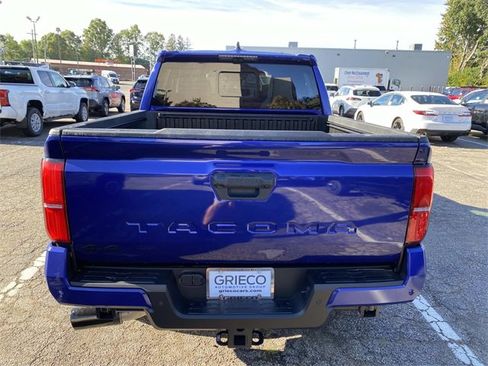 New 2025 Toyota Tacoma TRD Sport image 4